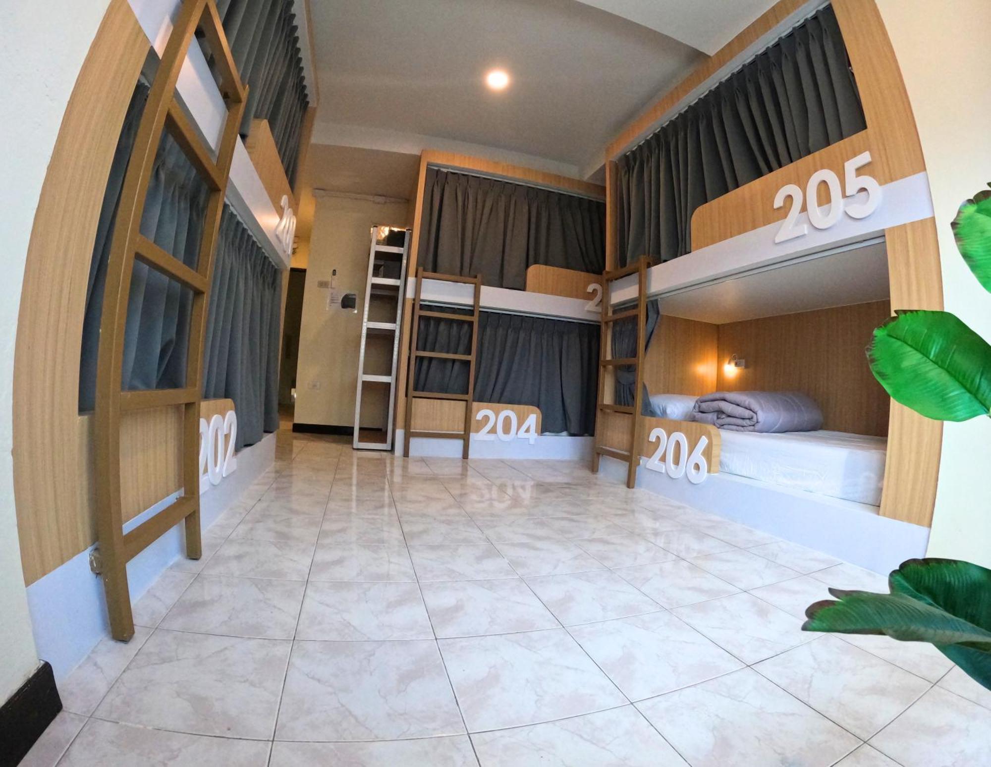 Kpop Hostel Karon Dış mekan fotoğraf