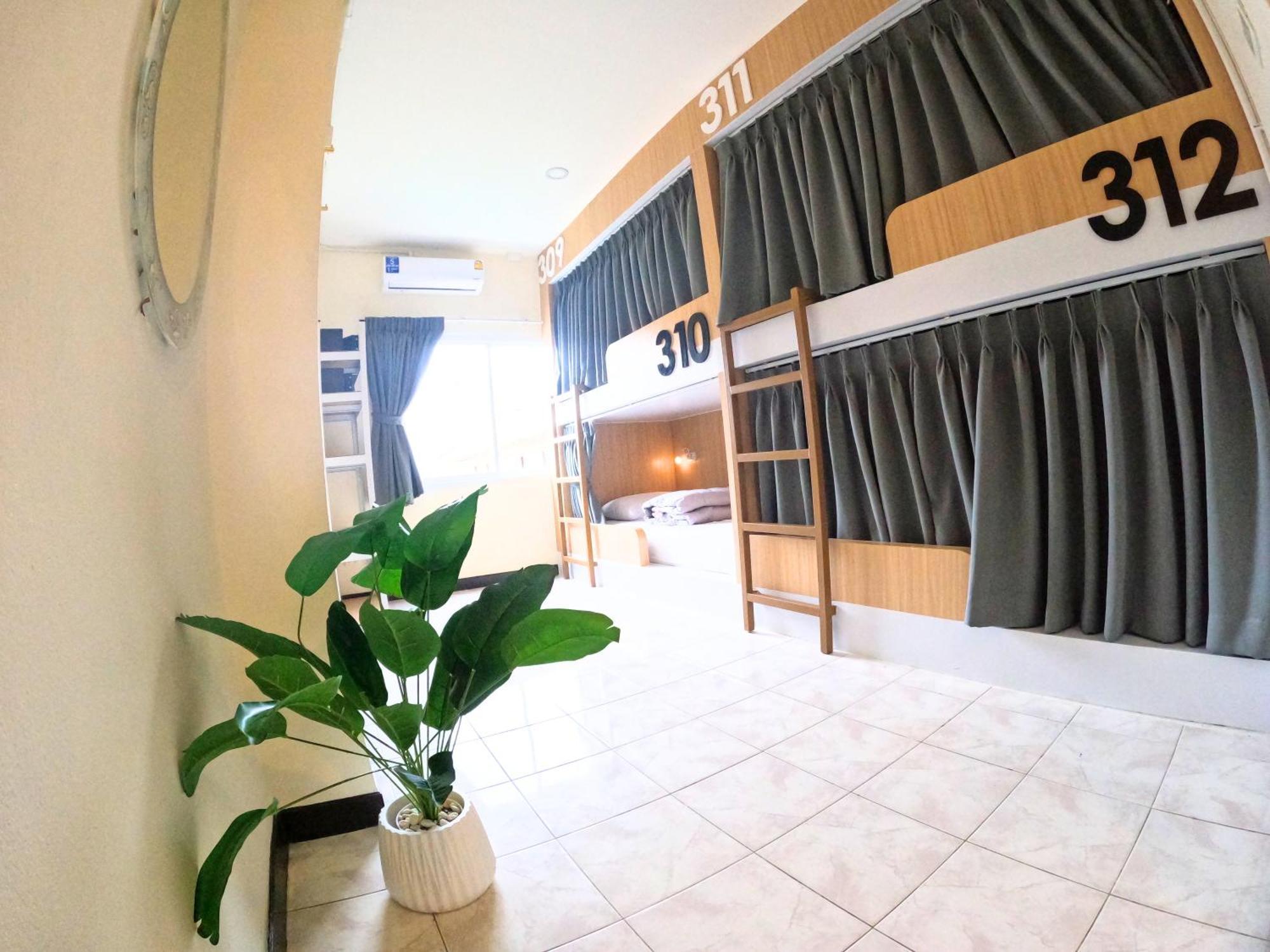 Kpop Hostel Karon Dış mekan fotoğraf